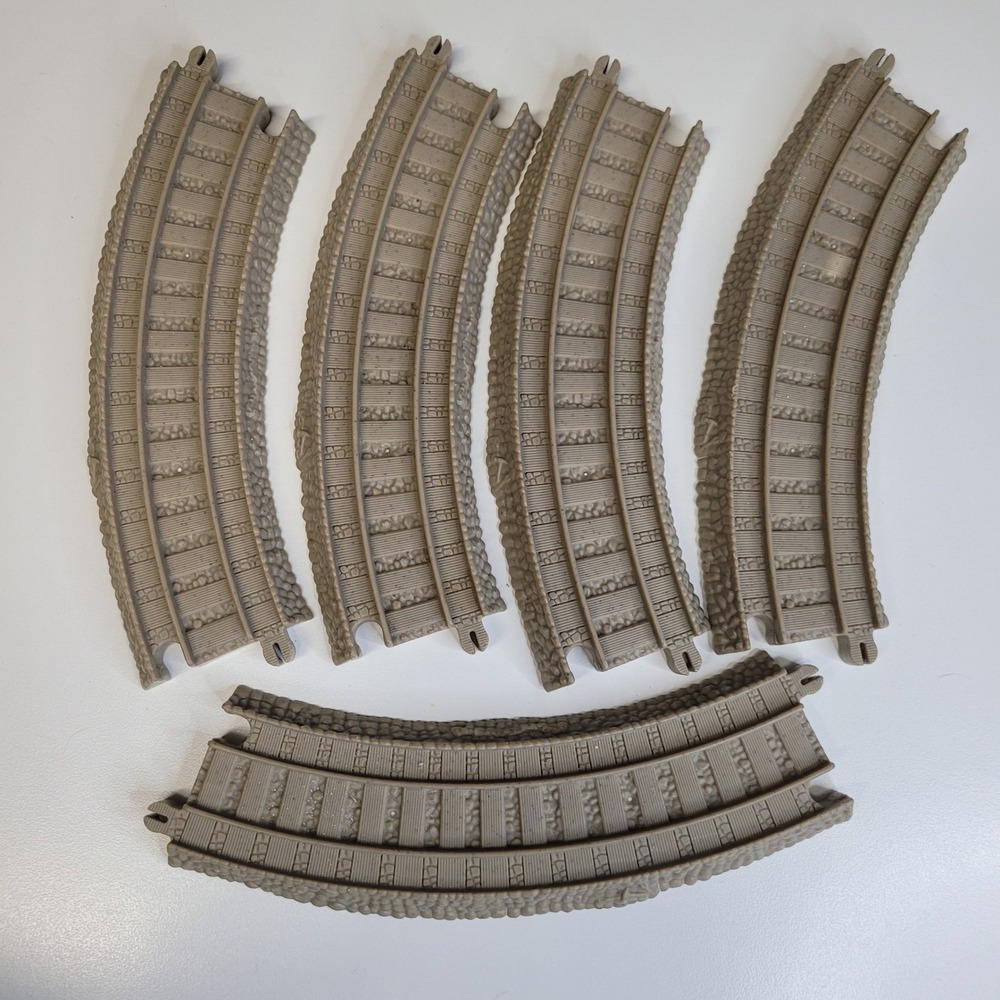 Thomas and Friends Wooden Railway Curved Track Pieces Lot of 5 Replacement Parts